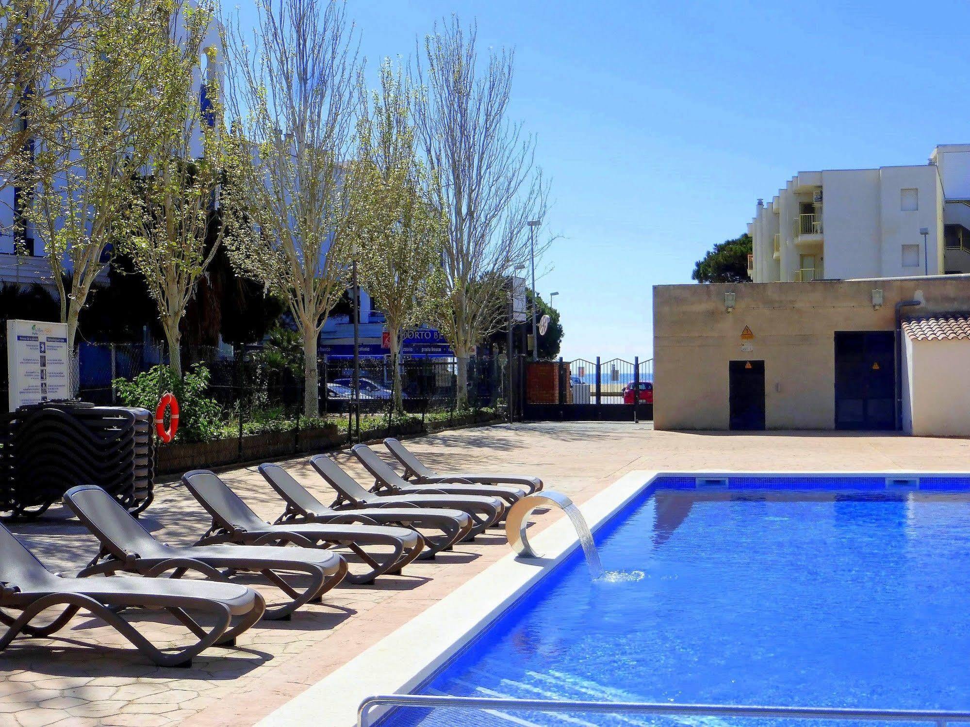Rentalmar Pins Marina Cambrils Exterior photo